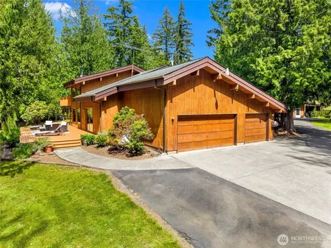 27019 SE 384th Street Enumclaw WA 98022