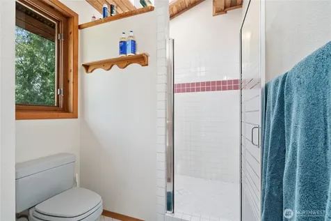 27019 SE 384th Street Enumclaw WA 98022