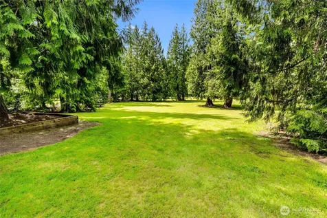 27019 SE 384th Street Enumclaw WA 98022