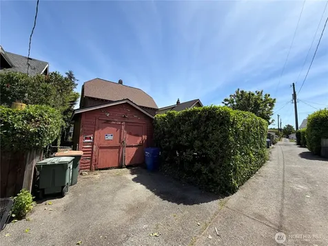 3045 19th Avenue S Seattle WA 98144