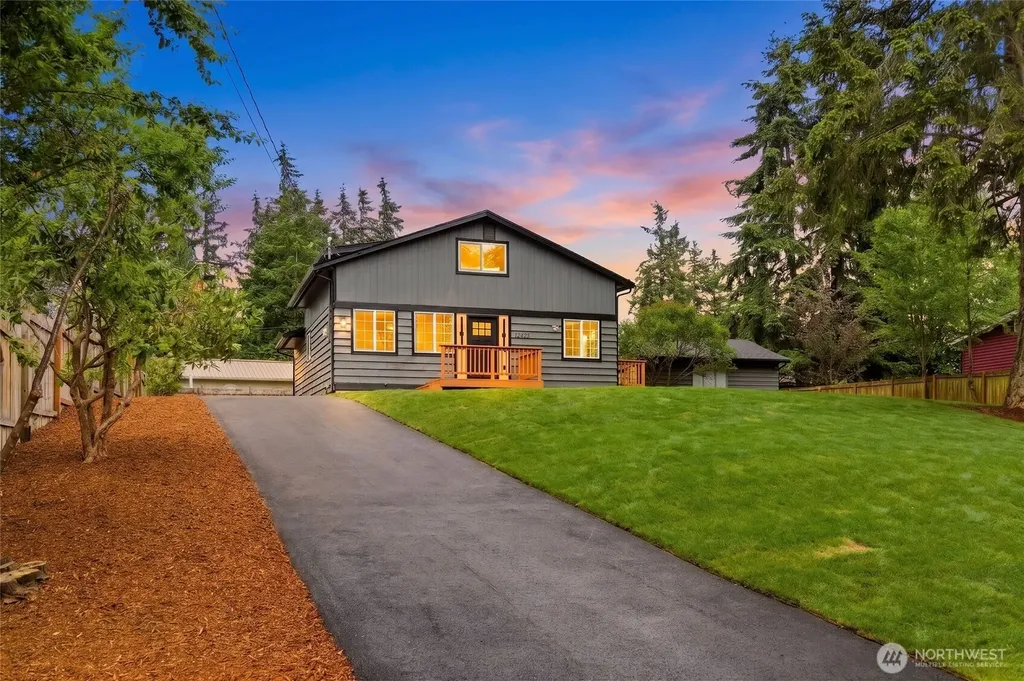 12425 9th Drive SE Everett WA 98208