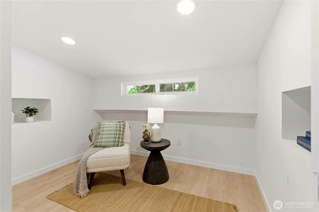 12425 9th Drive SE Everett WA 98208
