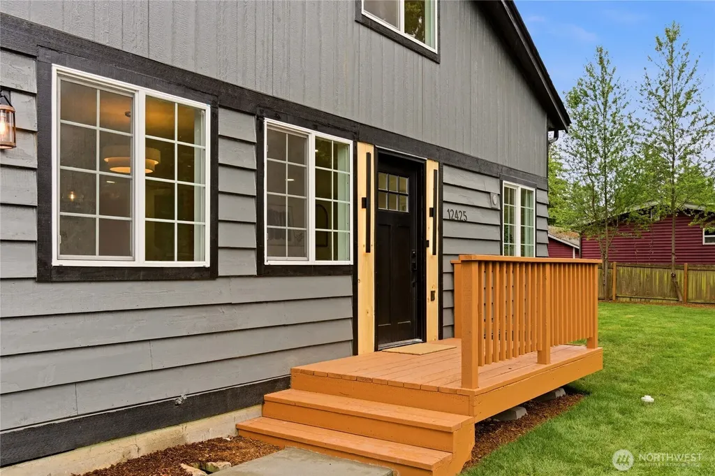 12425 9th Drive SE Everett WA 98208
