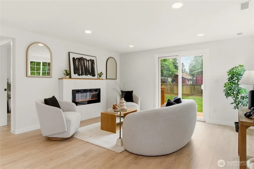 12425 9th Drive SE Everett WA 98208