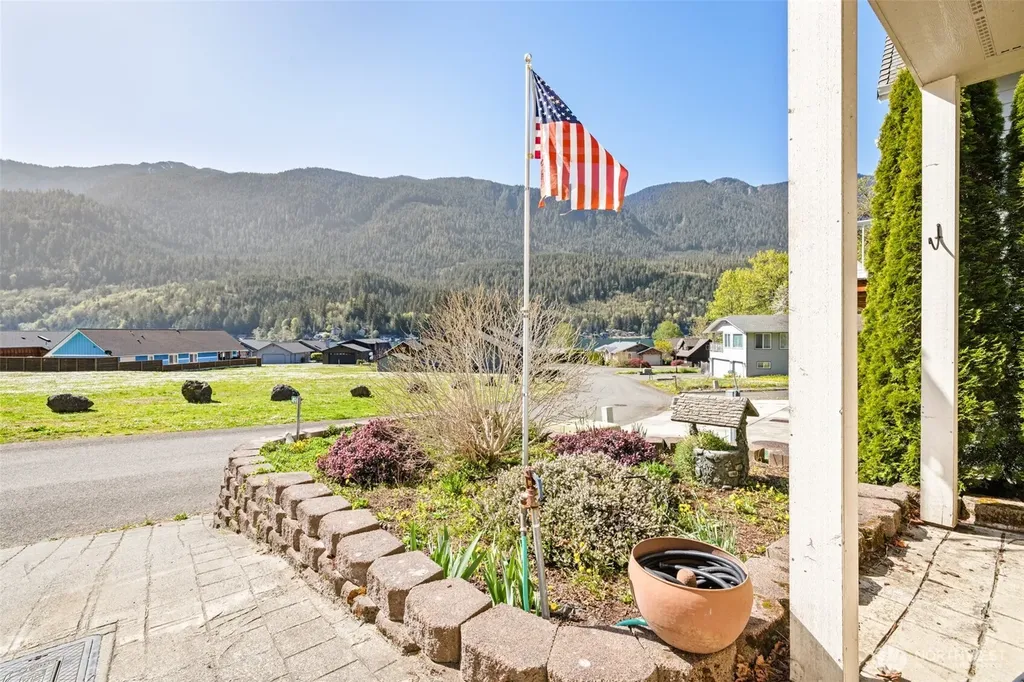 491 Maple Grove Road Port Angeles WA 98363