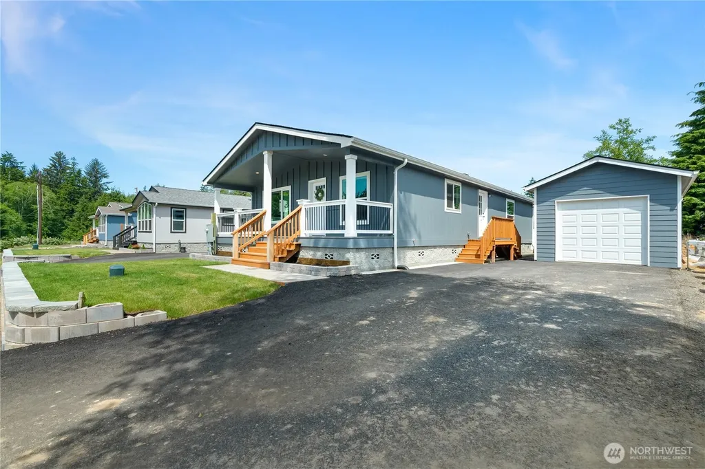 1019 Stanford Drive Cosmopolis WA 98537