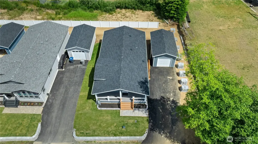 1019 Stanford Drive Cosmopolis WA 98537