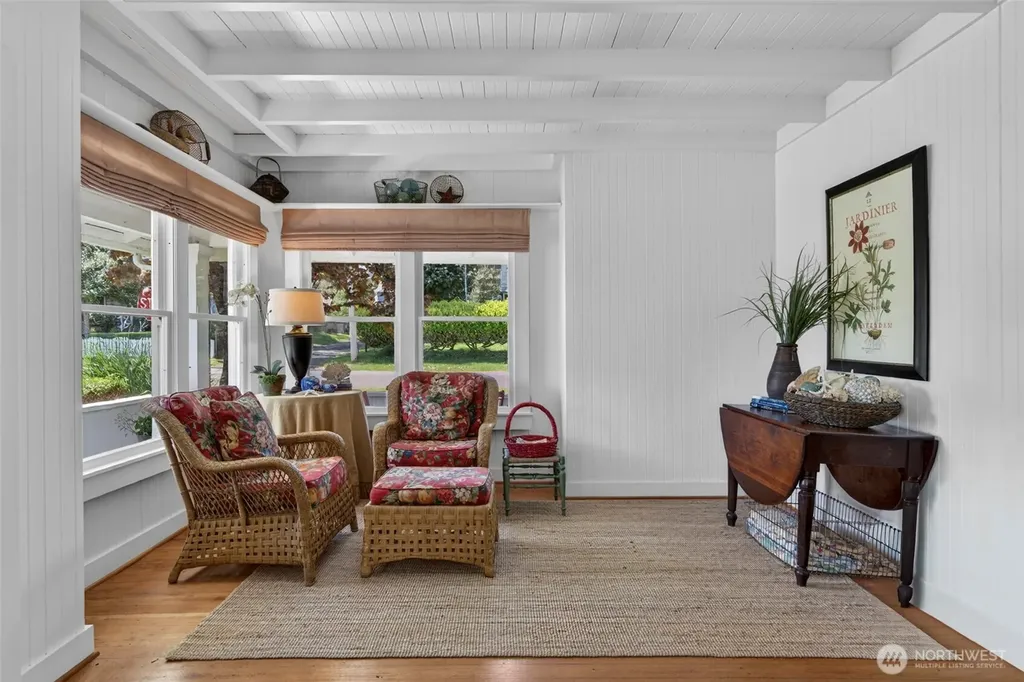 1101 35th Street Seaview WA 98644