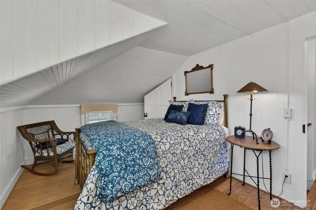 1101 35th Street Seaview WA 98644