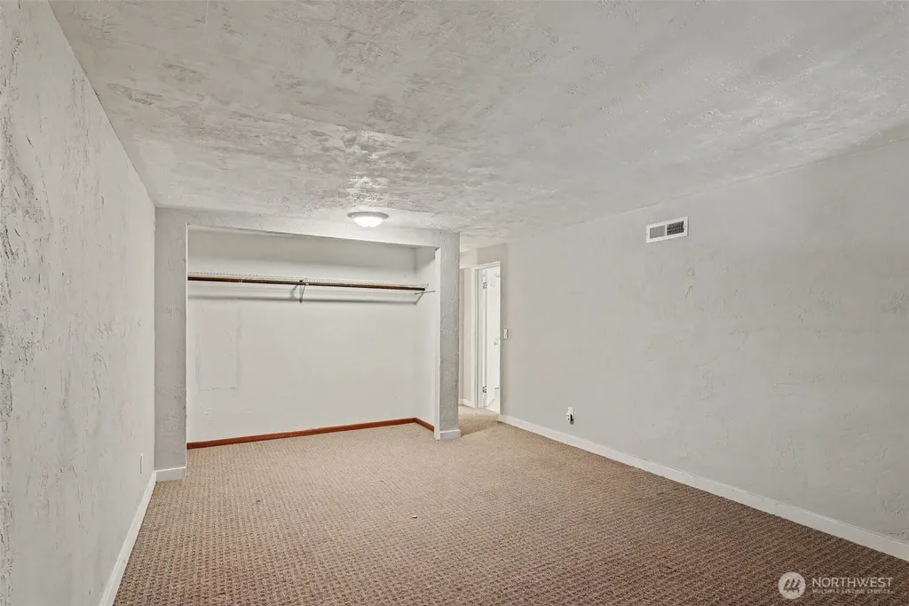 5428 Seahurst Avenue Everett WA 98203