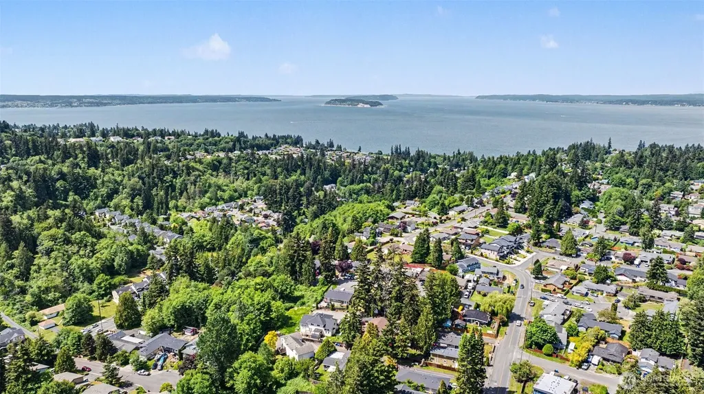 5428 Seahurst Avenue Everett WA 98203