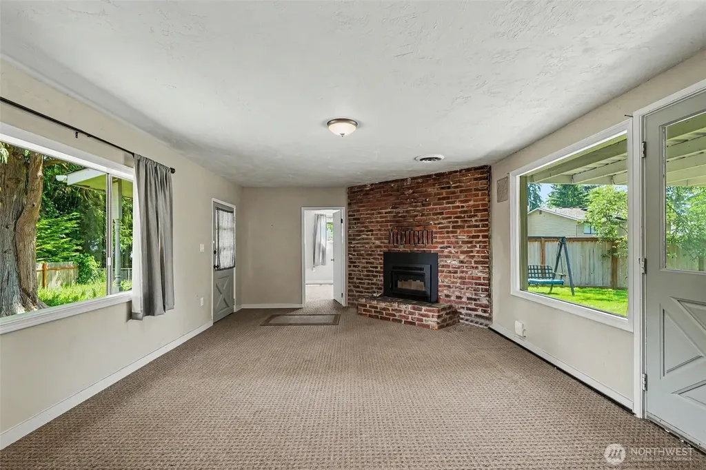 5428 Seahurst Avenue Everett WA 98203