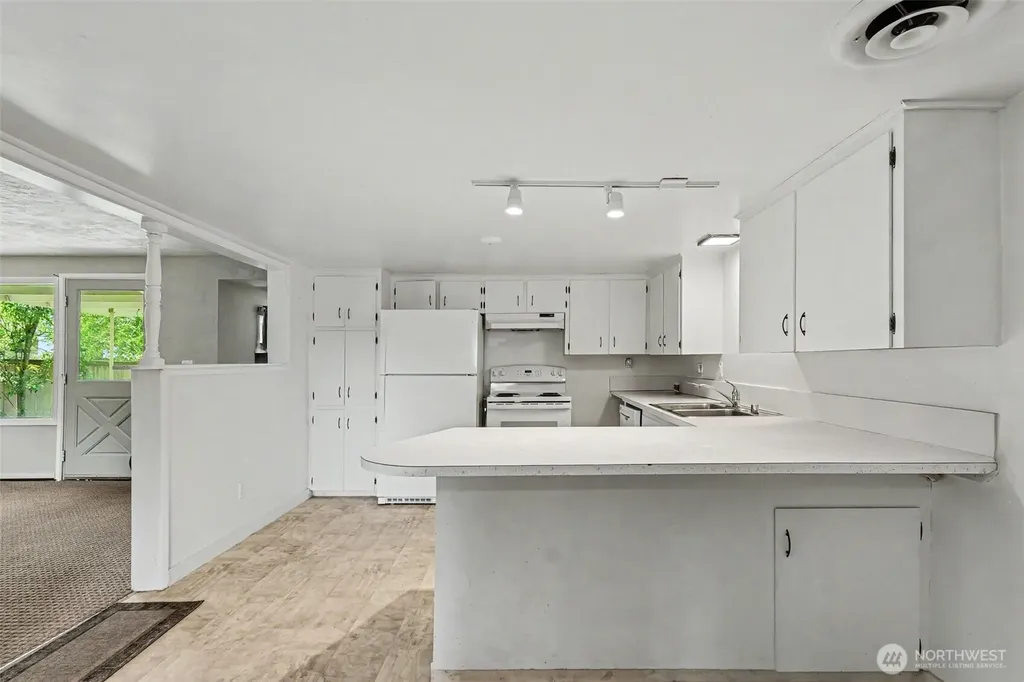 5428 Seahurst Avenue Everett WA 98203