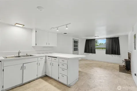 5428 Seahurst Avenue Everett WA 98203