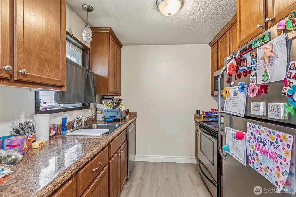 733 Delaware Street Longview WA 98632