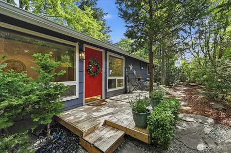 2804 E Howell Street Seattle WA 98122