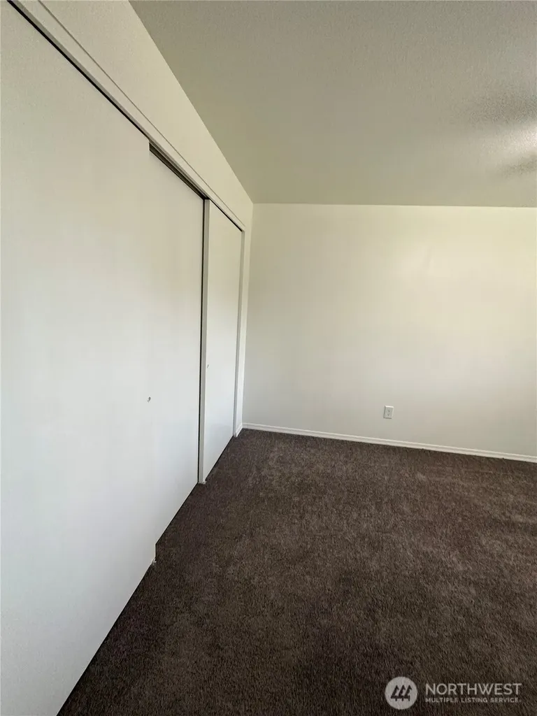 609 Shattuck Avenue S Renton WA 98057