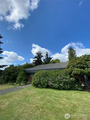 609 Shattuck Avenue S Renton WA 98057