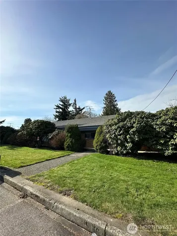 609 Shattuck Avenue S Renton WA 98057