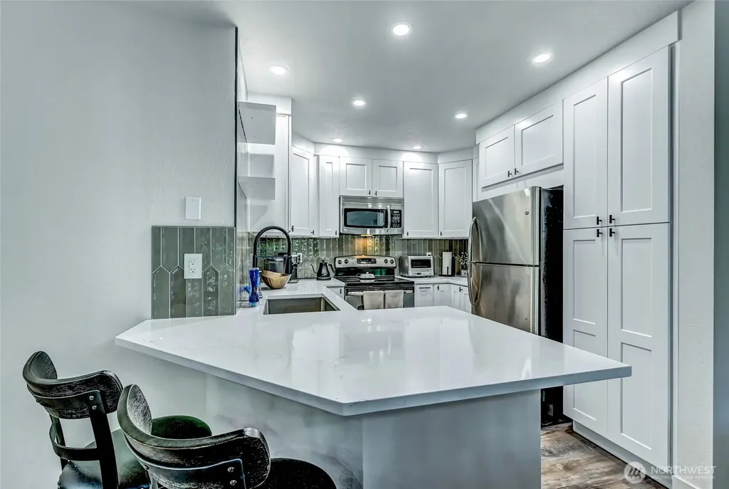1336 Bellevue Way NE Bellevue WA 98004
