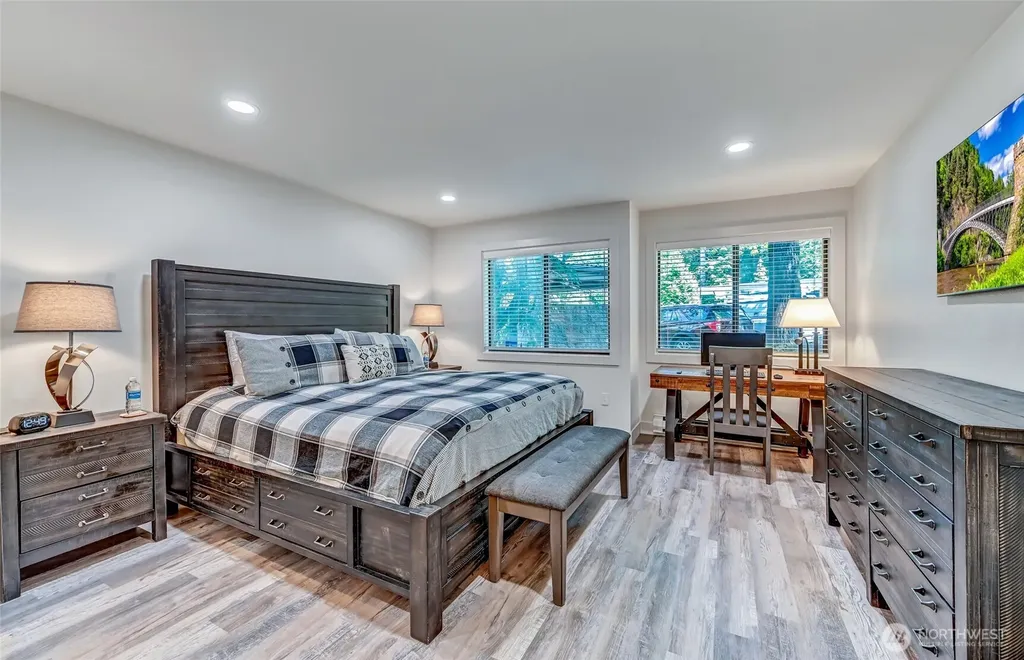 1336 Bellevue Way NE Bellevue WA 98004