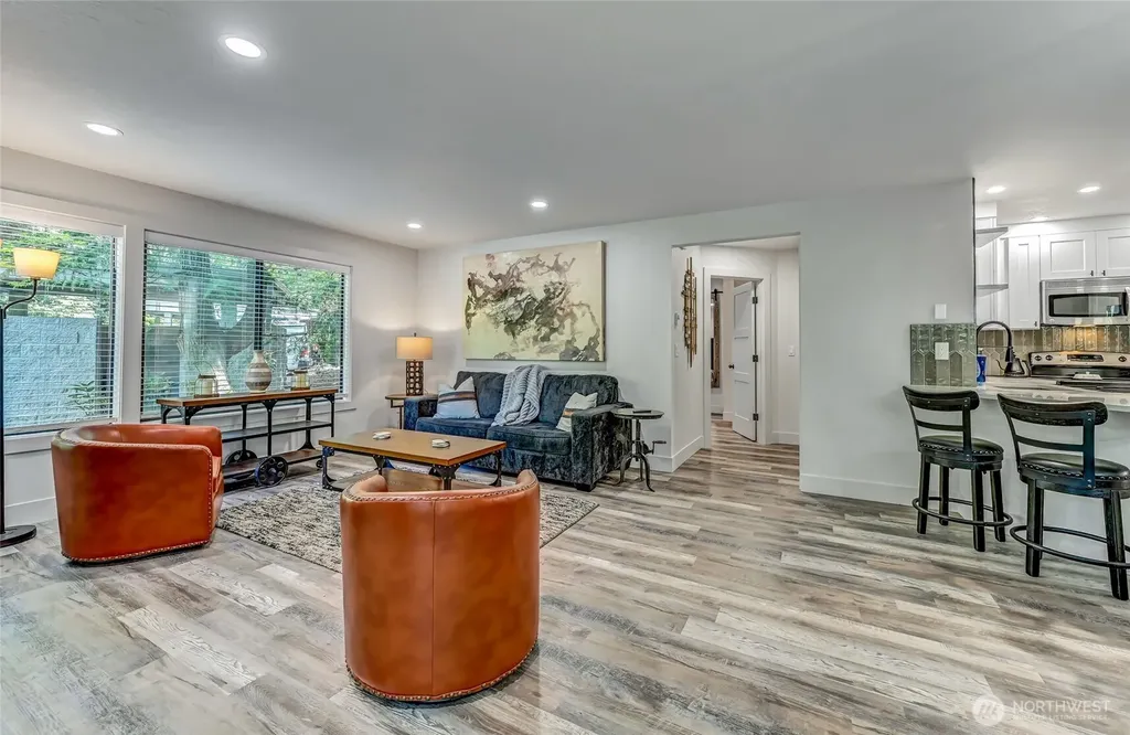 1336 Bellevue Way NE Bellevue WA 98004