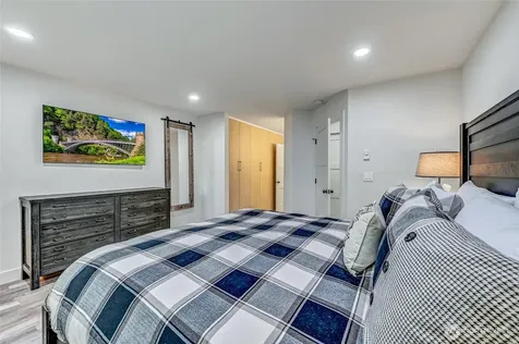 1336 Bellevue Way NE Bellevue WA 98004