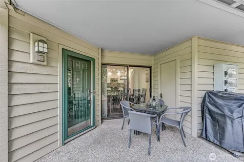 1336 Bellevue Way NE Bellevue WA 98004