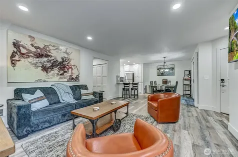 1336 Bellevue Way NE Bellevue WA 98004