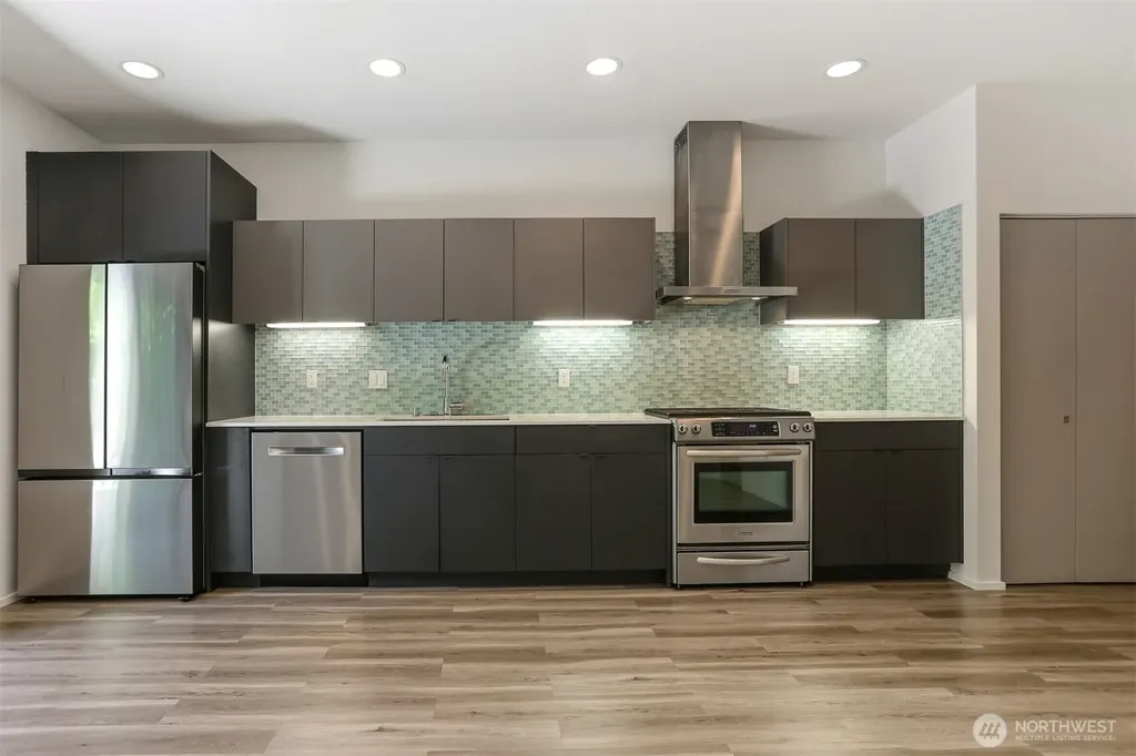 2651 22nd Avenue W Seattle WA 98199