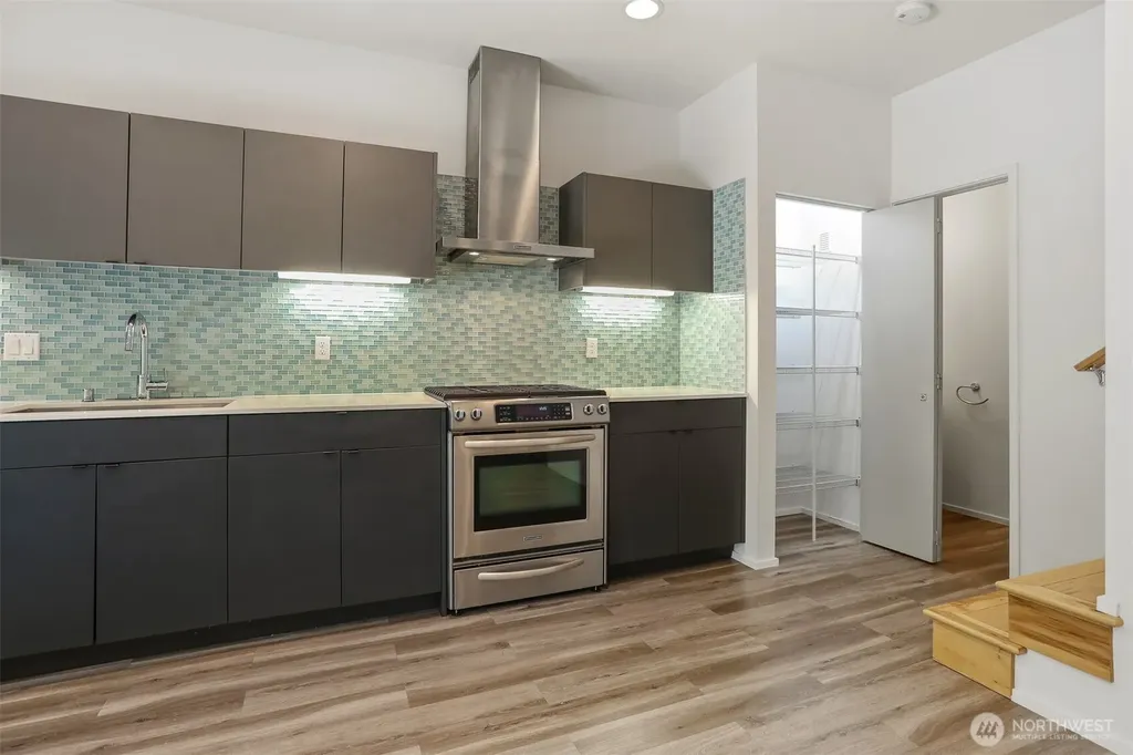 2651 22nd Avenue W Seattle WA 98199