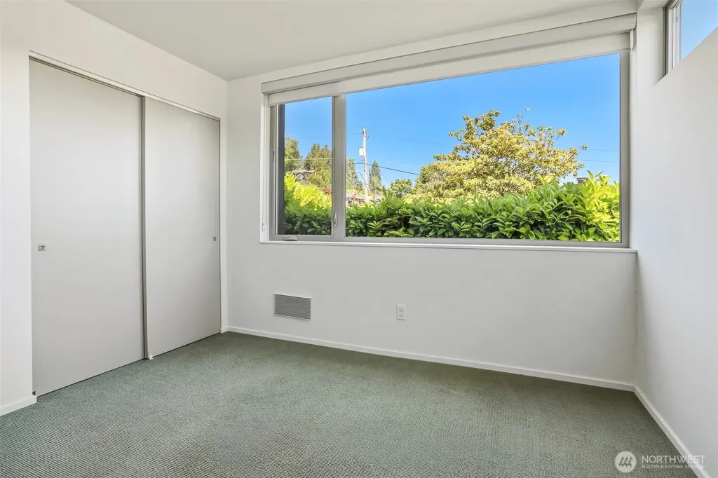 2651 22nd Avenue W Seattle WA 98199