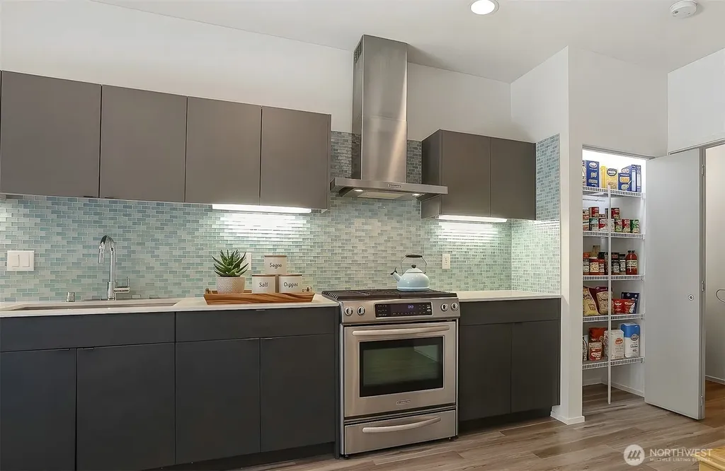 2651 22nd Avenue W Seattle WA 98199