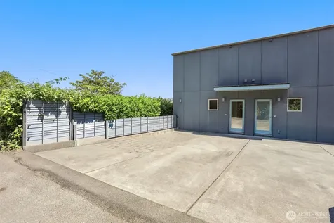2651 22nd Avenue W Seattle WA 98199