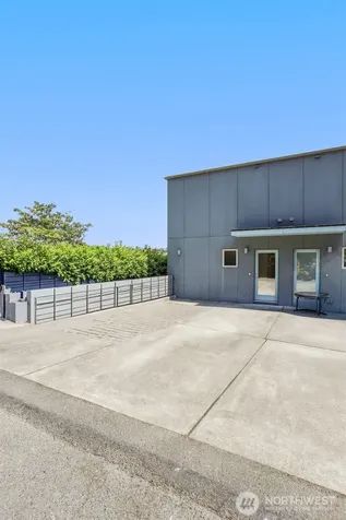 2651 22nd Avenue W Seattle WA 98199