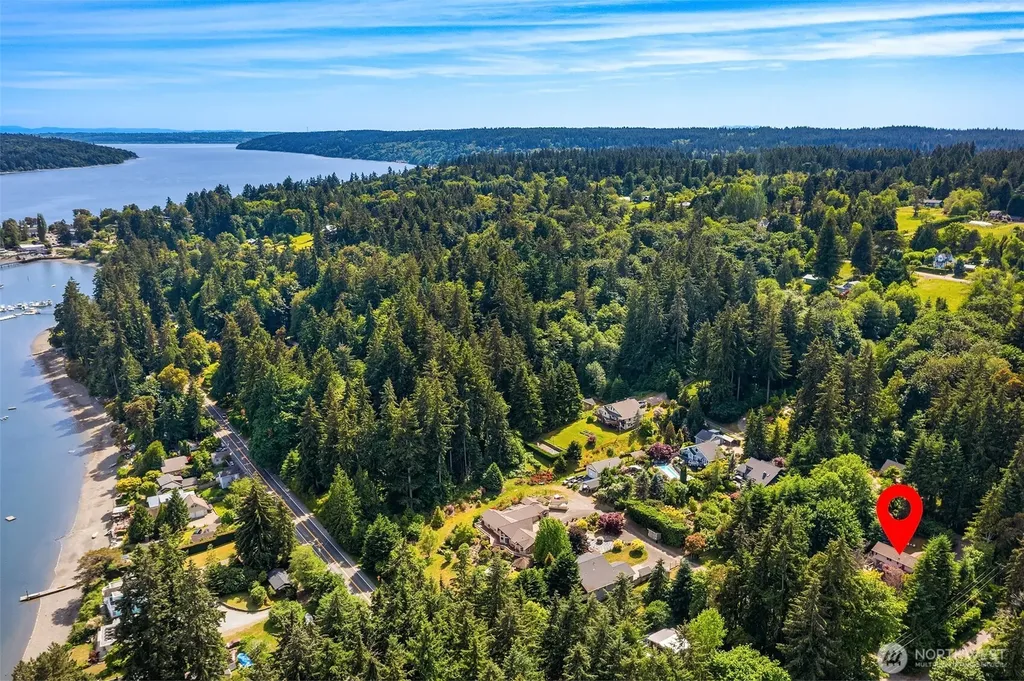 22808 105th Avenue SW Vashon WA 98070
