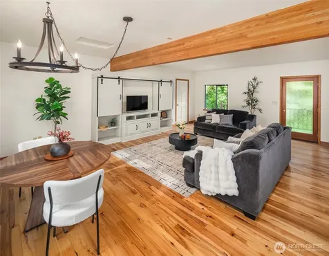 22808 105th Avenue SW Vashon WA 98070
