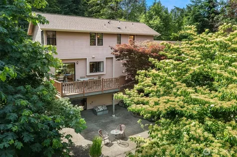 22808 105th Avenue SW Vashon WA 98070