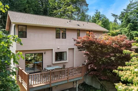 22808 105th Avenue SW Vashon WA 98070