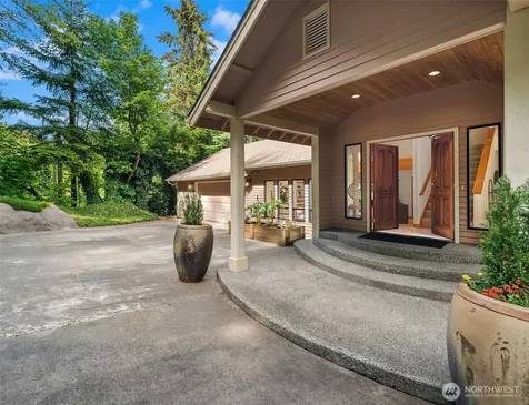 22808 105th Avenue SW Vashon WA 98070