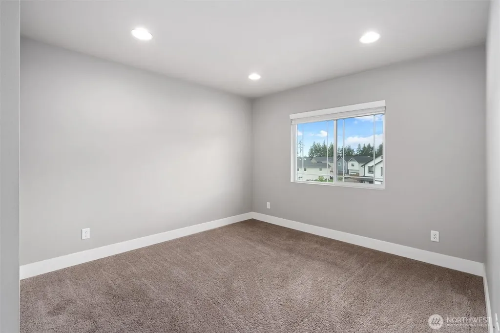 18774 E Edmunds Court E Bonney Lake WA 98391