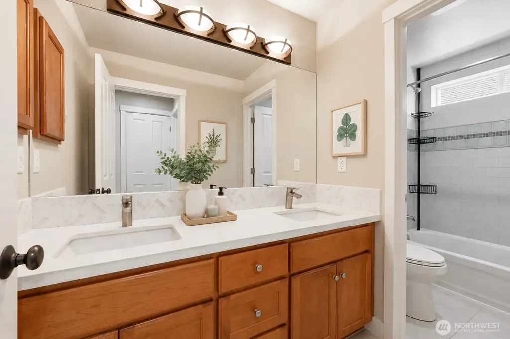 8642 NE 123rd Place Kirkland WA 98034
