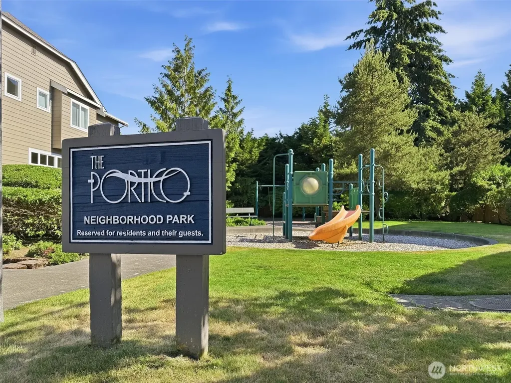 8642 NE 123rd Place Kirkland WA 98034