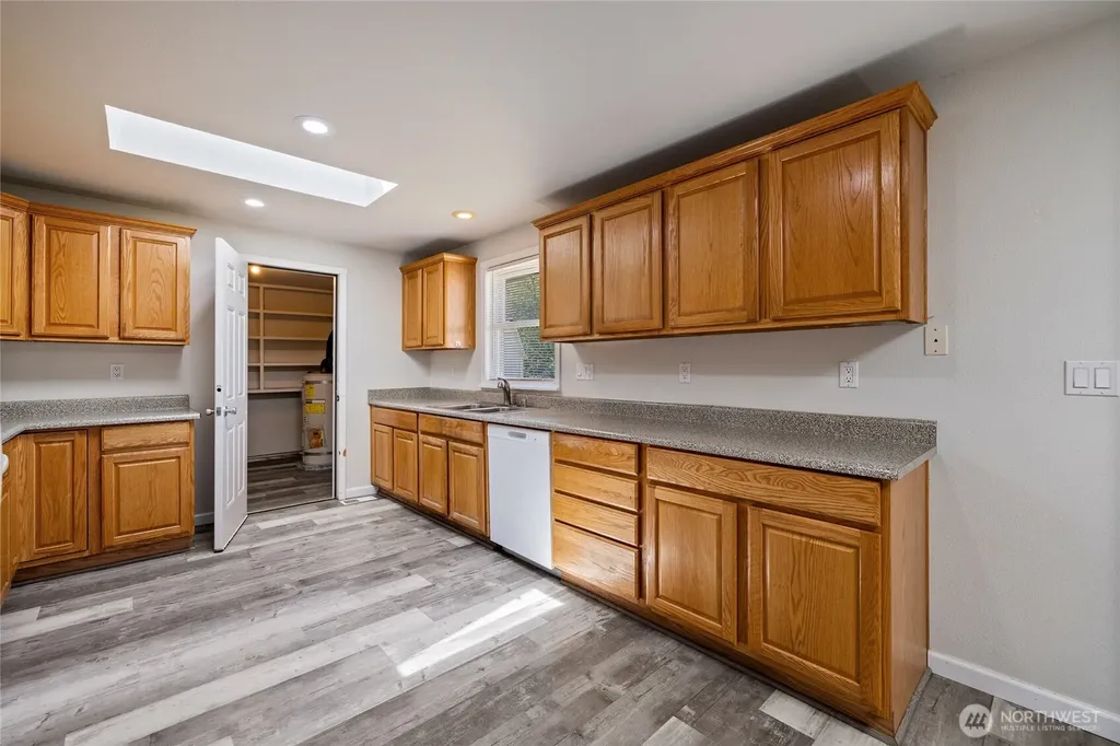 17916 40th Avenue E Tacoma WA 98446