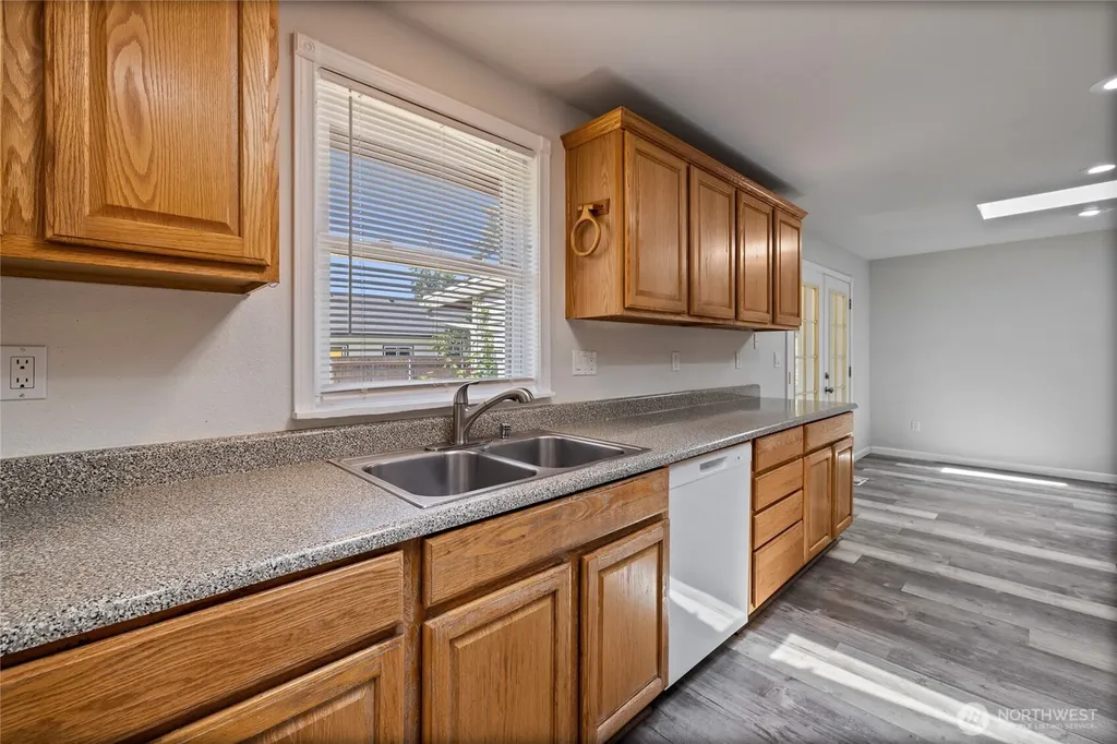 17916 40th Avenue E Tacoma WA 98446