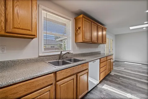 17916 40th Avenue E Tacoma WA 98446