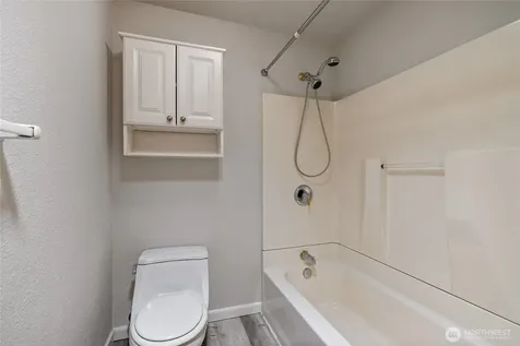 17916 40th Avenue E Tacoma WA 98446