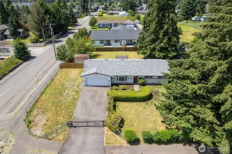 17916 40th Avenue E Tacoma WA 98446