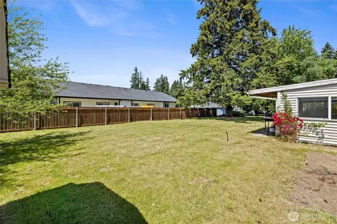 17916 40th Avenue E Tacoma WA 98446