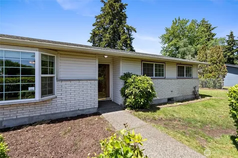 17916 40th Avenue E Tacoma WA 98446